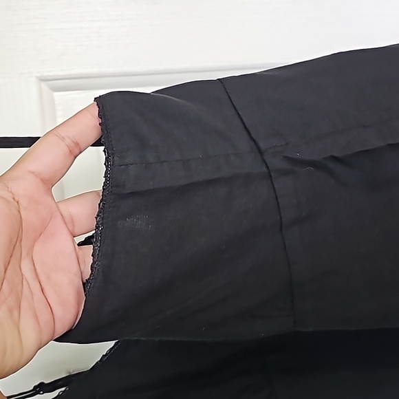 GAP Black Spaghetti Strap Cami - Picture 5 of 12